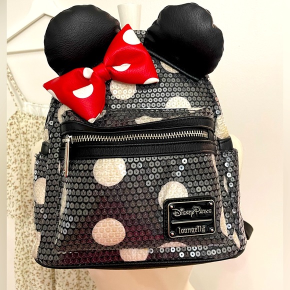 Loungefly Bags Euc Disney Park Minnie Sequin Loungefly Backpack